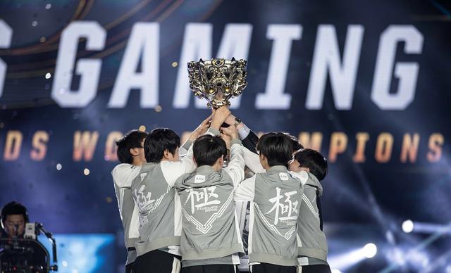 JackeyLove回归赛场，赛事规则更新首场状态亮眼，TL观众沸腾！(jackeylove比赛视频)